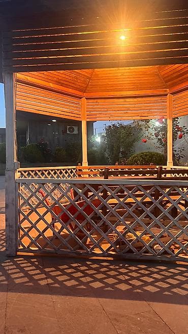 kzubr 450a: Təmiz taxtadan yığılma besetka, Az işlənib. Qiyməti 950 manat. Ünvan — 2
