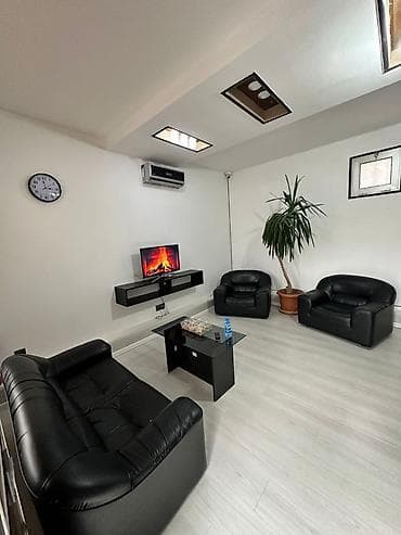 cay evi icare: Ofis/lounge üçün mebel dəsti Tərkibi: - 1 ədəd 3‑yerlik divan - 2 — 1