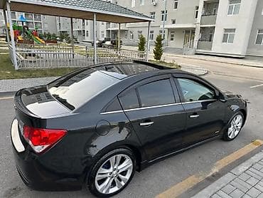 Chevrolet Cruze: 1.4 l | 2011 il Sedan — 2
