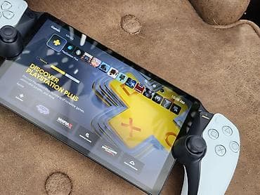 plays: Sony PlayStation Portal Remote Player – portativ oyun axını cihazı - — 1