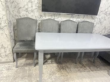 isdol: Masa və oturacaqlar — 5