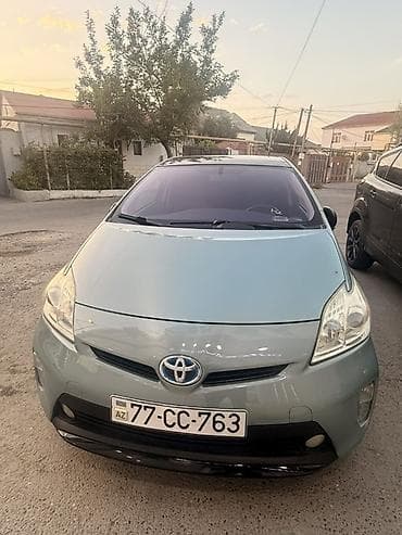 sud ceni: Toyota Prius: 1.8 l | 2013 il Hetçbek — 4