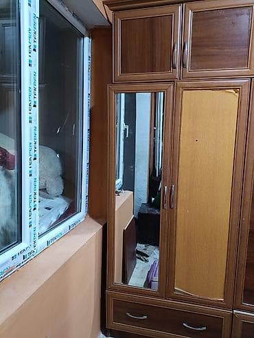 sabuncuda ucuz ev: 3 ededli 3 ededli qapılı şfaner yaxşı vezyetde çox geniş içleri var — 2