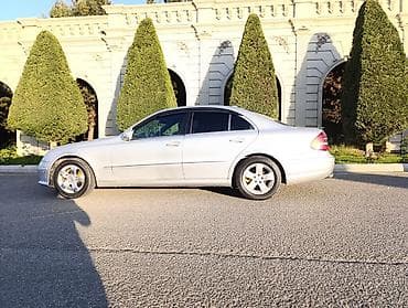 mersedes spoyler: Mercedes-Benz E-Class sedan (W211), gümüşü rəng. Xüsusiyyətlər: - — 10