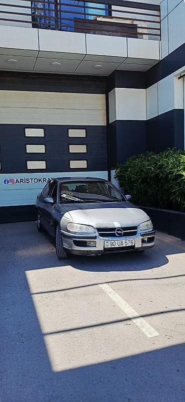 diska: Opel Omega: 2 l | 1994 il 614000 km Sedan — 1