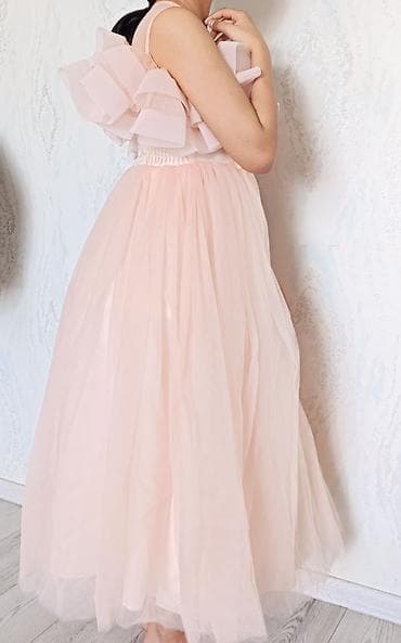 Gözəllik və sağlamlıq: Bu geyim satilir. Yeni sayilir 1 defe 1.2 saatliq geyinilib. 13 yasa — 2