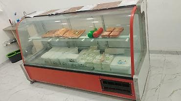 Moyka avadanlığı: Vitrin soyuducu satilir 2 metrin 90 sana hündürlüyü 110 Qiymet 550azn — 1