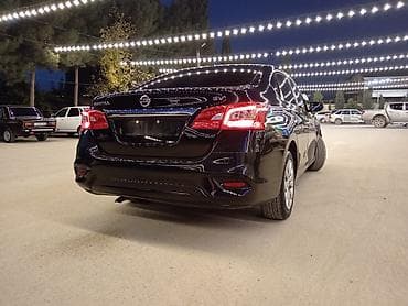 tesla model s: Nissan Sentra: 1.8 l | 2017 il Sedan — 6