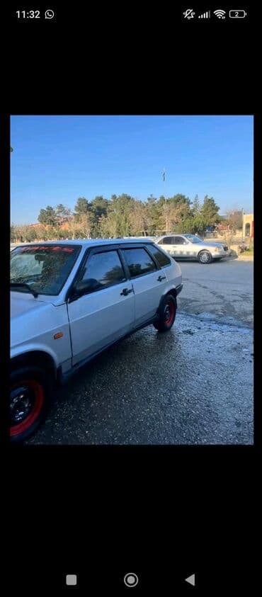 ваза стеклянная прозрачная высокая без узора: Model: VAZ 2109 (Samara) hatchbek Xarici görünüş: - Boz/gümüş rəngli — 2