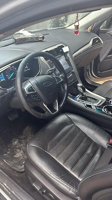 ford masin: Ford Fusion sedan – gümüşü rəng, dövlət nömrə nişanı AZ 99-ZY-906 — 3