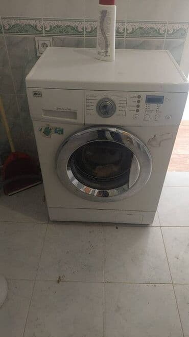 1 otaqlı kohnə tikili: Suraxanı rayonu,Yeni günəşli,9 mərtəbənin,4-cu mərtəbəsində,1 — 9