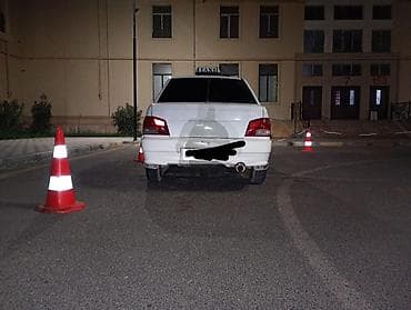 vaz 2106 diferi: Saipa ili 2013 satılır Avtomobil: Sedanın gövdə tipi, ağ rəng — 2