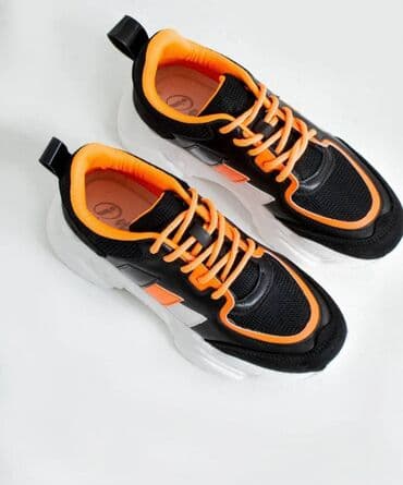 nike cortez qadın krossovkaları: Ölçü: 37, İşlənmiş — 2