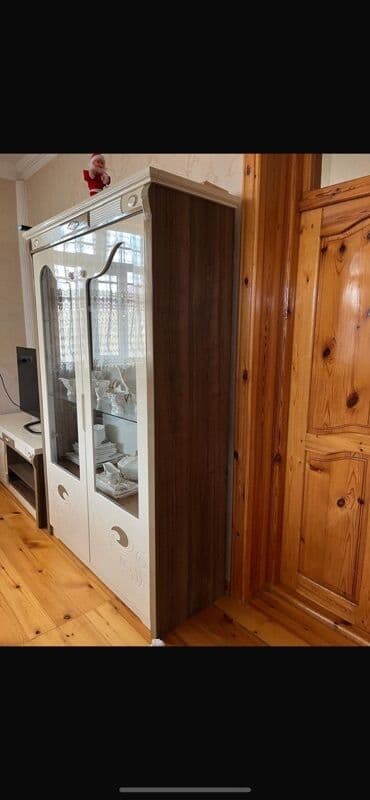 пластиковый шкаф на балкон: Б/у, Распашной, 2 двери Прямой шкаф, Буфет — 2