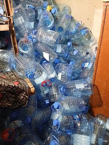 turşu: Toplu plastik bidonlar (təxminən 5–10 litr arası) – qapaqlı və daşıma — 1