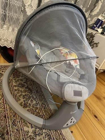 yaş aboy: Oğlan və qız üçün, Yumru, Beşik, Yellənmə mexanizm ilə — 1