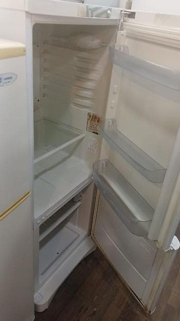 soydcu: 2 qapılı Indesit Soyuducu Satılır, rəng - Ağ — 2