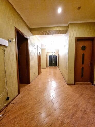 офис: 320 kv, ofis kimi icareye verilir. 3 mertebeli obyektdi biznes — 8