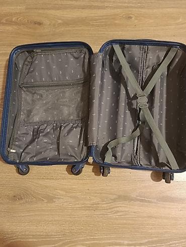 Dəbilqələr: 1defe istifade olunub hec uzundeki salafan sokulmuyub Sərnişin — 4