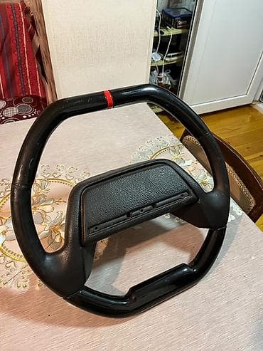 hunday sukani: Avtomobil üçün idman tipli sükan - Model: D-şəkilli, yuxarı hissədə — 1