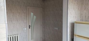 9 ci mikrorayon satilan evler: Bakı, 2 otaqlı, Köhnə tikili, m. Xalqlar Dostluğu, 40 kv. m — 6