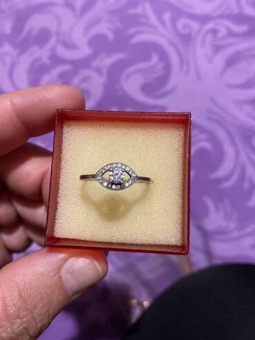 tek qas qizil uzukler: Üzük — 1