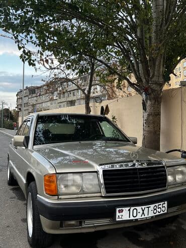 turbo az c class: Mercedes-Benz 190: 2 l | 1991 il Sedan — 5