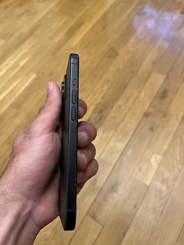 ipon se: IPhone 15, Qara — 3