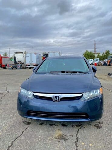 mutlu aku: Honda Civic: 1.3 l | 2006 il Sedan — 5