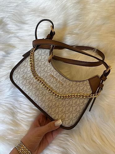 Çiyin çantası, Michael Kors