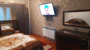 bakıxanovda ev: Bakixanov qəsəbəsində 9 mertebeli binanın 1-ci mərtəbəsində yerləşən — 1