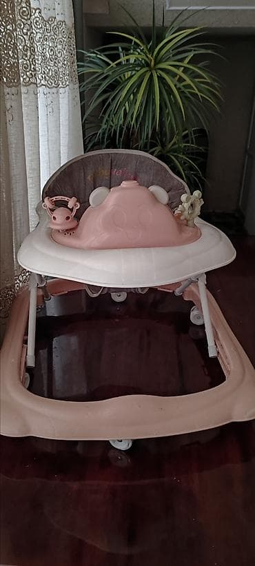 uşaq xoncaları: Klassik gəzinti arabası, Cins: Qız, Yaş: 6-12 ay — 1