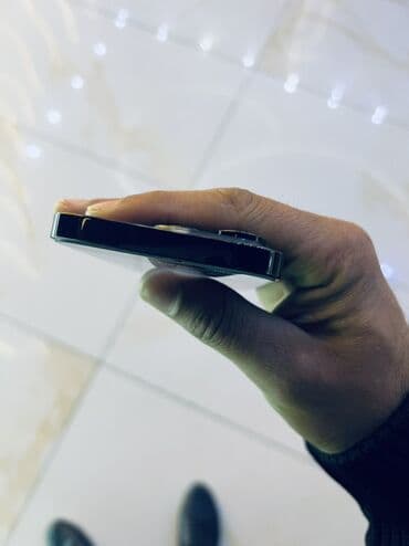 Apple iPhone: IPhone 14 Pro, 256 GB, Qara, Barmaq izi, Face ID — 4