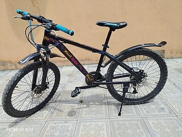 trek velosipedleri: Dağ/şossə tipli velosiped - Gövdə: yüngülmetall, qara rəngdə — 8
