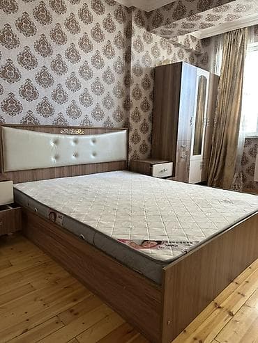 Двуспальная кровать, Шкаф, 2 тумбы, Б/у — 4