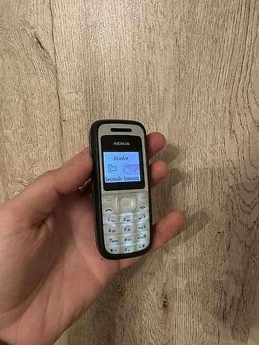 playstation 2 diskləri: Nokia 6700 Slide, < 2 GB Memory Capacity, rəng - Qara, Düyməli — 2