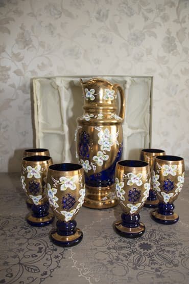 yasil hasar: Bohemia dəst. 27 il bundan qabaq alinib. Qutusunda saxlanilib.Tam — 3