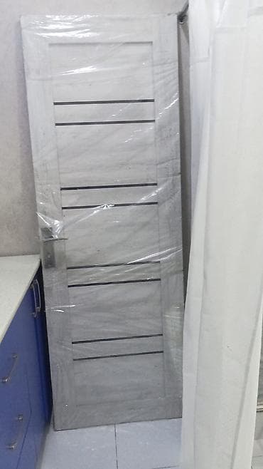 Siyirmə qapılar: Yataq otağı üçün İşlənmiş Otaq qapısı 70x200 sm Çərçivə ilə, Zəmanətsiz, Ünvandan götürmə — 1