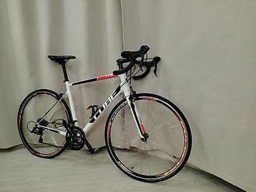 sədərək velosiped: Cube Attain Pro modeli yüngül Fulcrum disklərə malikdir. Alüminium — 2