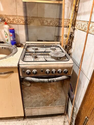 купить б у газовую плиту: Плита Indesit, Газовая, Отдельностоящая, 4 конфорки, Б/у — 1