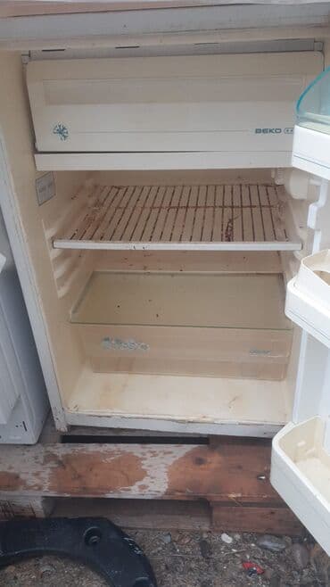 dyson baku fen: İşlənmiş Mini Beko Soyuducu Satılır, rəng - Ağ, Dolab içi — 2