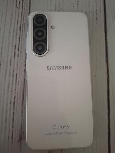 lenovo m7 tablet: Samsung Galaxy A36, rəng - Ağ — 1