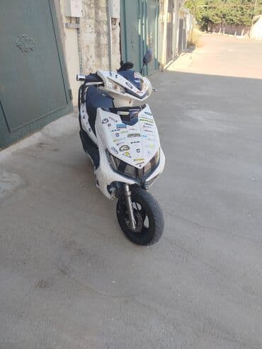 скутер купить бу: Skuter – V5 Bulldozer City - Kuzov rəngi: ağ/qaralı kombinasiyası, ön — 3