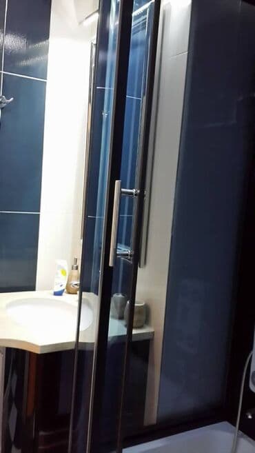 Elimlər icəri şəhər metrosunun yaxınlığında Nərimanov heykəlinə yaxın — 14