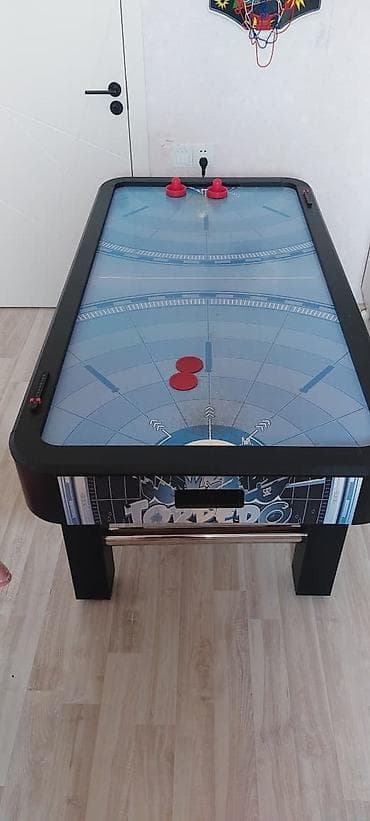 Elektron Air Hockey stolunun satışı - Ölçü: təxmini 6 futluq oyun