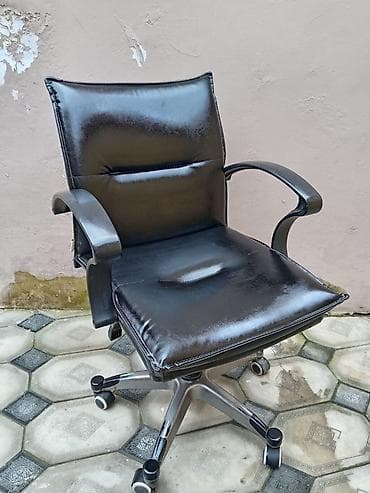 kreslo gence: Təkərli, Qolları tənzimlənmir, Süni dəri — 1