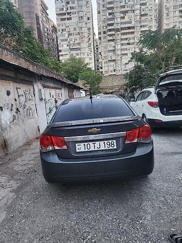 Nəqliyyat: Satilir Sol terefde qulagi siniqdi kim istese elaqe saxlasin munasib — 1