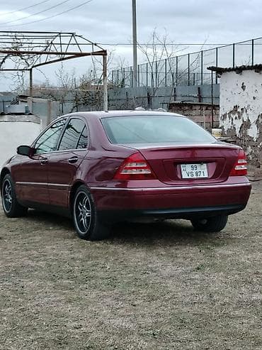 disklerin satisi: Mercedes-Benz C‑Class (W203) sedan - Kuzov: 4 qapılı sedan, tünd — 2