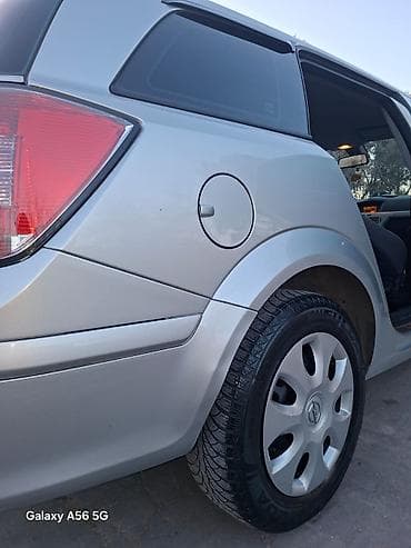 mersedes a klas: Opel Astra: 1.3 l | 2009 il 272000 km Universal — 4