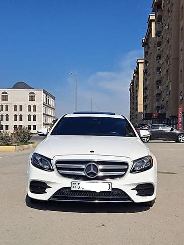 Mercedes-Benz E-Class: 2 l | 2019 il Sedan